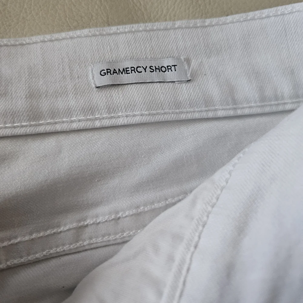 Nine West Women's White Shorts - Picture 11 of 11
